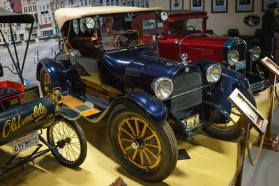 ФОТО. Коллекция старинных автомобилей в комплексе отдыха Miķelis