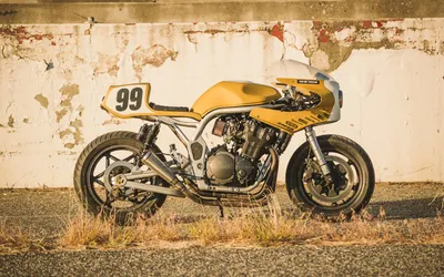 Sanzoku: Suzuki Bandit 1200 Café Racer – BikeBound