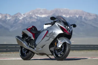 2022 Suzuki Hayabusa | First Ride Review | Rider Magazine