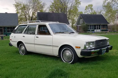 Rusty '71 Toyota Corona Deluxe Hardtop Coupe Is Junkyard Treasure