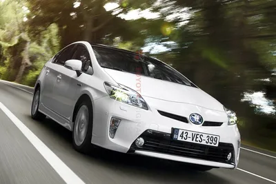 Toyota Prius Plug-in Hybrid - цены, отзывы, характеристики Prius Plug-in  Hybrid от Toyota