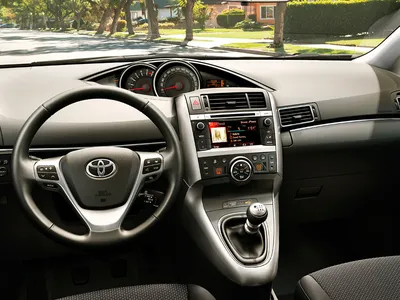 Toyota Verso - Used Car Review | Eurekar