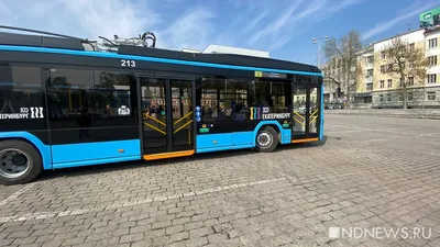 В Волгограде лихач на легковушке остановил движение трамваев и троллейбусов  - 14 октября 2020 - v1.ru