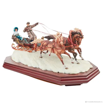 Русская тройка лошадей идет на дорогу снега в зимнем дне Стоковое Фото -  изображение насчитывающей сани, скелетон: 137429534