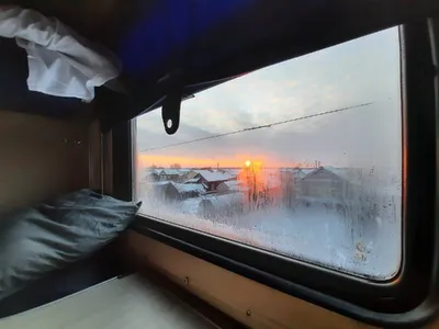 Одинокий поезд - 29 фото