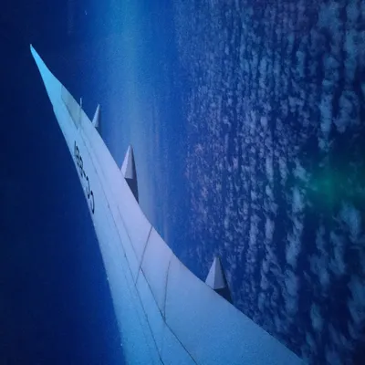 Это надо снять»: пилот из Челябинска с глазами цвета неба делится фото и  видео из кабины самолета - KP.RU