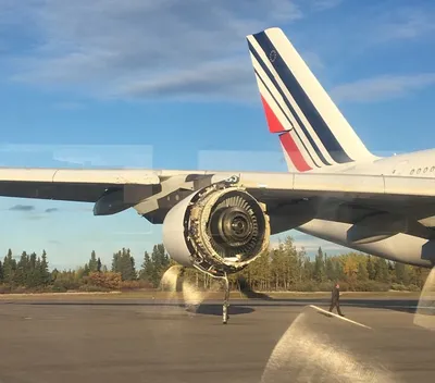 В Москве предлагают фотосессию для Instagram в «личном» самолете, чтобы все  было как у богачей