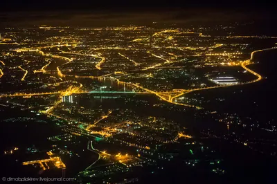 Взлет самолета из Москвы Красивый вид из иллюминатора на ночной город -  YouTube