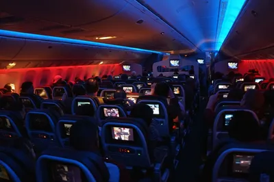 Догнать рассвет на самолёте: полёт из Москвы в Уфу | От окна до края света  | Дзен