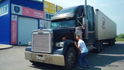 ПОПАЛ в КАБИНУ И ОФИГЕЛ! FREIGHTLINER CLASSIC - Американский грузовик  изнутри - YouTube