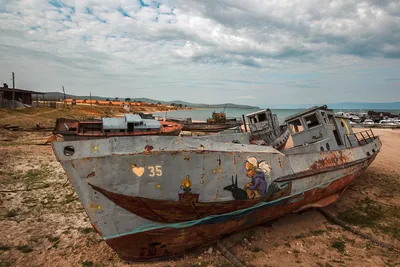 Заброшенные корабли у байкальских берегов | Пикабу