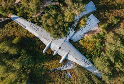 Кладбище заброшенных самолётов (свалка-запасник музея ВВС в Монино)