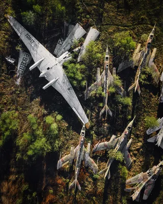 Заброшенные самолеты - Фото с высоты птичьего полета, съемка с  квадрокоптера - PilotHub