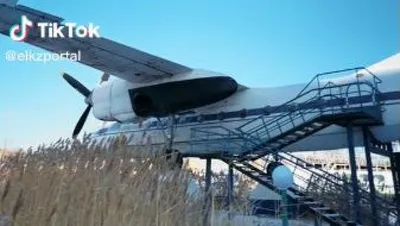 Заброшенные самолеты-памятники в Волгограде: фото - 31 мая 2018 - v1.ru