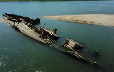 Затонувшие немецкие корабли Второй мировой стали видны из-за обмеления  Дуная | СП - Новости Бельцы Молдова