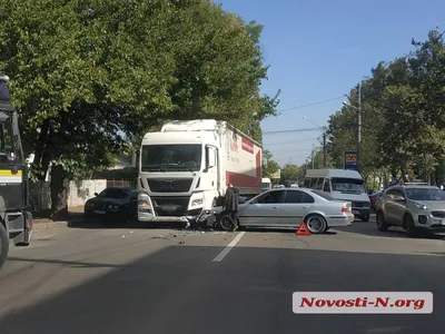 В Лепельском районе при лобовом столкновении BMW с фурой погибли два  человека