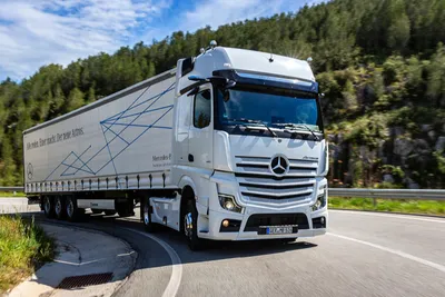 Без зеркал по Испании: тест-драйв Mercedes-Benz Actros нового поколения –  Коммерческий транспорт – АТИ, Центр: Система грузоперевозок