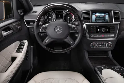 2016 Mercedes-Benz GL-Class Interior Photos | CarBuzz