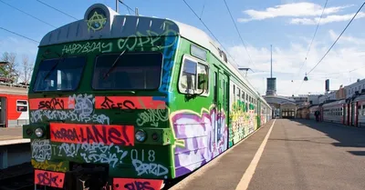 Граффити На Русских Поездах. - #commuter #train #russia #graffiti #outlaw  #bombing #Россия #illustration #поезд #электричка #граффити #россия #paint  #montana #colors #bomb #trainspotting #model #russiancommuter #art #artist  #rap #hiphop #ржд #цппк ...