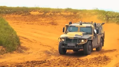 Тигр-багги и Стрела-амфибия на выставке Армия-2020 — Авторевю