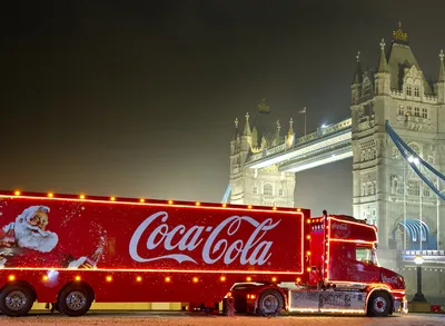 Дания принимает праздничный грузовик Coca-Cola Полезные статьи и новости  грузоперевозок
