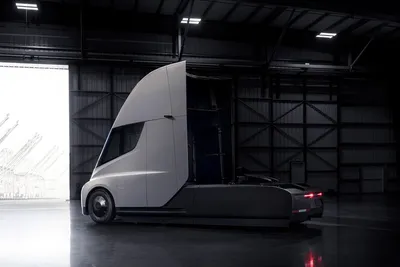 Грузовик Tesla Semi превратится в электрический дом на колесах