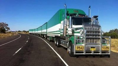 Грузовые автопоезда в Австралии Road Trains Australien - YouTube