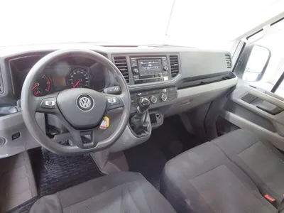 Купить Volkswagen Caravelle Фургон 2018 года в Санкт-Петербурге: цена 3 199  000 руб., дизель, механика - Грузовики
