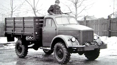 ГАЗ-68, ЗиС-121, Урал-381, НАМИ-020 и другие: малоизвестные послевоенные  грузовики, не пошедшие в серию - Альтернативная История