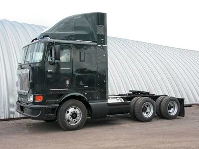 International 9400 тягач - фото грузовика