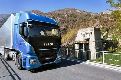 Купить бортовой грузовик IVECO Stralis 420 Польша Skórka, ZN35917