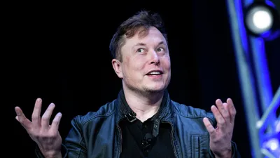 Илон Маск представил готовый электрический тягач «Tesla Semi»