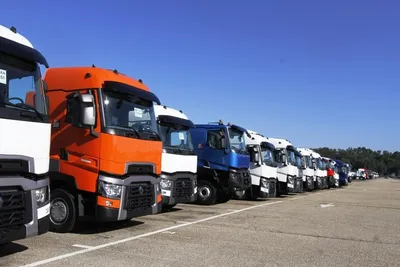 Они вернулись: грузовики Renault cнова в России — Авторевю