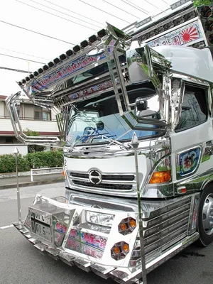 Жестокий японский тюнинг грузовиков. «Decotora» — DRIVE2