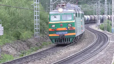 Как грузовые поезда по Турксибу ездят