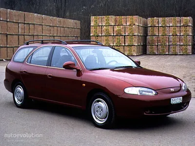 File:1999 Hyundai Lantra Combi GLS D, rear left.jpg - Wikimedia Commons