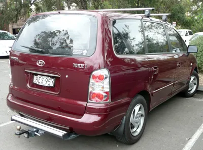 Hyundai Trajet 2004 года выпуска для рынка Южной Африки. Фото 1. VERcity