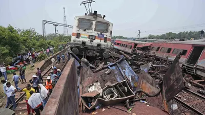 Фотоподборка: Как в Индии ездят на поездах - Свежие новости в Александрове,  в стране и мире