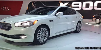 Kia shows 2019 K900 interior in teaser sketch - CNET