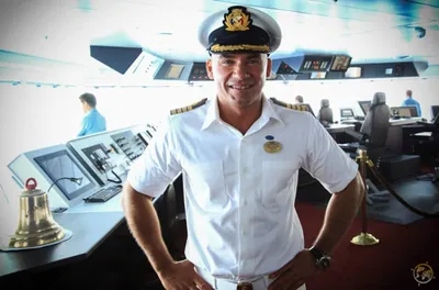 Молодой Капитан — стоковые фотографии и другие картинки Капитан корабля - Капитан  корабля, Флот, Отдать честь - iStock