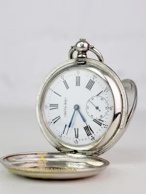 старые карманные часы в ладони Stock Photo | Adobe Stock