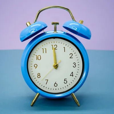 Часы классические: Кожаные часы \"Будильник\" купить в интернет-магазине  Ярмарка Мастеров по цене 14000 ₽ – BBH4TRU | Часы классические, Тольятти -  доставка по России