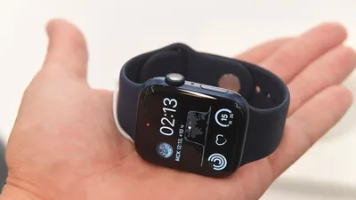 Распаковка Apple Watch Series 7: новые цвета и большой экран с эффектом  преломления