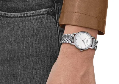 Наручные часы Часы наручные женские кварцевые кожаные круглые, розовый —  купить в интернет-магазине по низкой цене на Яндекс Маркете