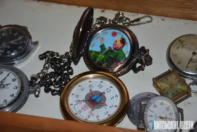 Часы на ресепшен, изготовление часов для ресепшен с временем разных стран