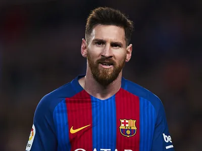 Барселона окончательно определилась о возможном возвращении Месси - Футбол  24