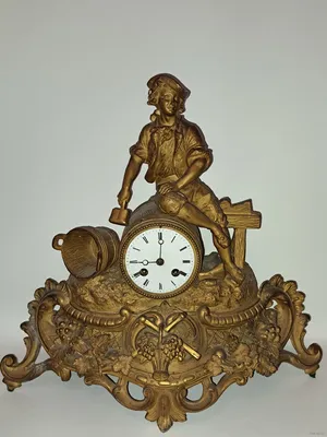 Антикварные морские часы-штурвал начала 20 века с боем в комплекте в  корпусе из массива красного дерева.