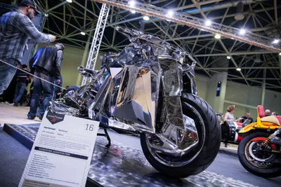Искусство экстремальности: фото впечатляющих кастомизаций мотоциклов (Фото)