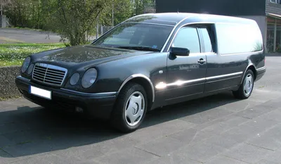 Автомобиль ритуальной службы Mercedes-Benz Vito Tourer - купить от  производителя | ПКФ «Луидор»