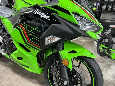 2023 Kawasaki Ninja® 400 KRT Edition ABS | Wizard Of Wheels